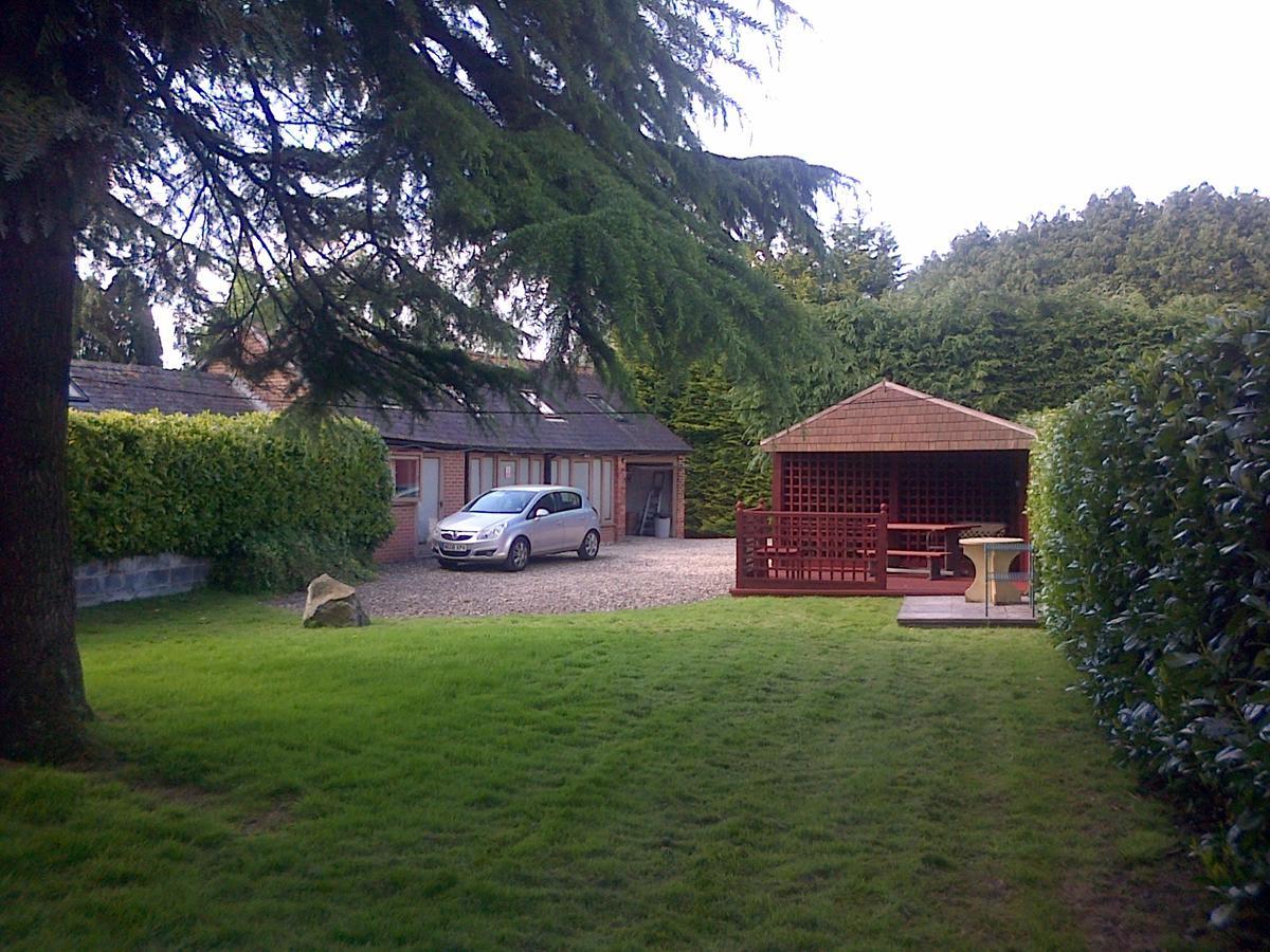 Follets B&B Pewsey 외부 사진