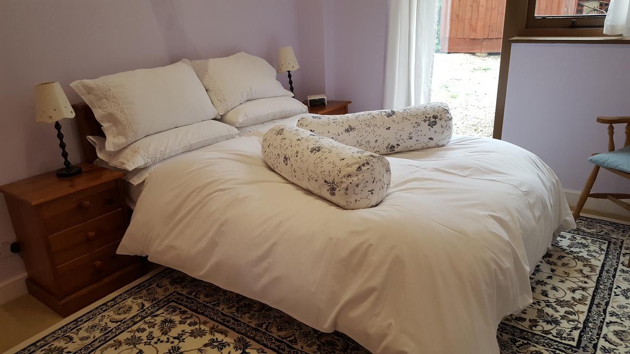 Follets B&B Pewsey 외부 사진