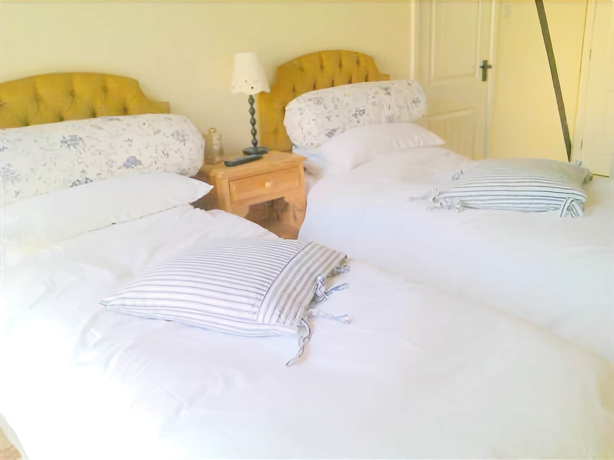 Follets B&B Pewsey 외부 사진