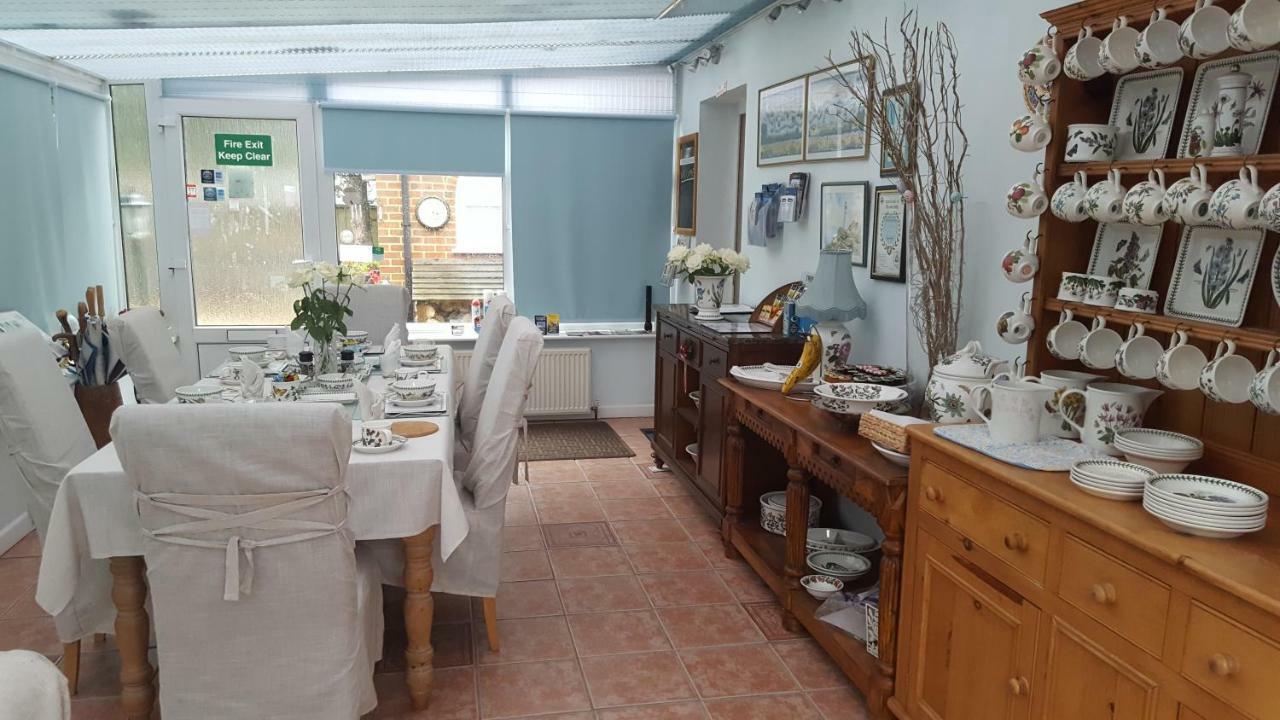 Follets B&B Pewsey 외부 사진