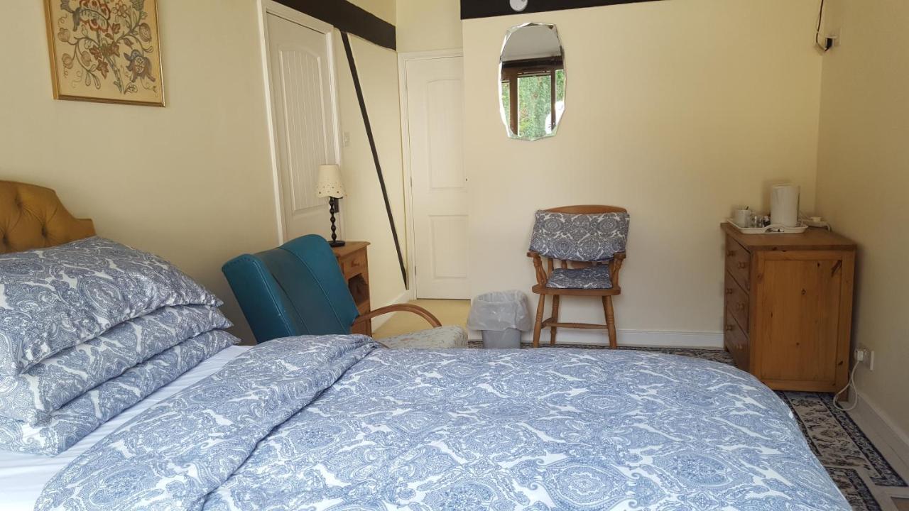 Follets B&B Pewsey 외부 사진